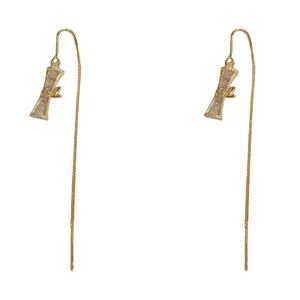 Boucles d'oreilles pendantes bambou plaqué or avec oxydes de zirconium brillants femme.