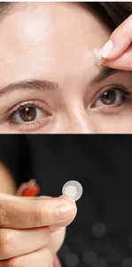 Dettaglio in primo piano che mostra i cerotti idrocolloidali trasparenti per l'acne.