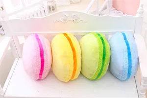 Süßes Macaron Plüschkissen Set, weiches Kuschelkissen Handwärmer für Zimmerdekoration.