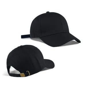 Vue détaillée de la casquette de baseball en coton noir montrant la structure et la sangle