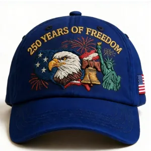 Casquette de baseball brodée bleue avec aigle patriotique et Statue de la Liberté.