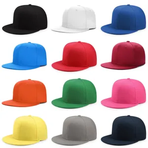 Gorra de béisbol hip hop de color liso con visera plana ajustable para el aire libre.