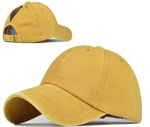 Vue détaillée d'une casquette de baseball lavée vintage pour queue de cheval jaune.