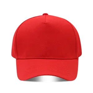 Gorra de béisbol roja lisa de 5 paneles para hombres y mujeres, ideal para primavera y verano.
