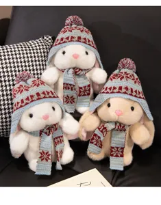 Adorable juego de peluches de conejo con bonitos gorros de invierno y bufandas abrigadas.