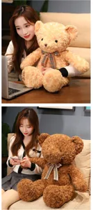 Adorable peluche d'ours en peluche avec nœud papillon, doudou doux pour lit d'enfant.