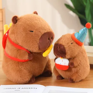 Schattige capibara pluche knuffel met rugzak en verjaardagshoed zacht poppencadeau.