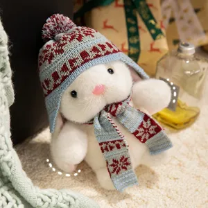 Lindo peluche de conejo con gorro y bufanda de punto de invierno, juguete suave para regalo de niños.