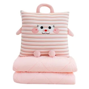 Schattig cartoon monster kussen deken 2in1, opvouwbare draagbare reisdeken voor kantoor.