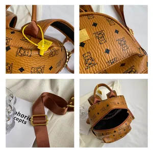 Trendy bruine PU lederen dames mini rugzak met schattige berenprint en klassiek ruitpatroon.