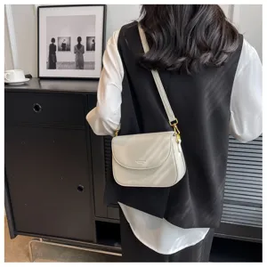 Elegant minimalist women's shoulder bag white fashion crossbody bag for daily wear chic design.