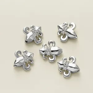 Zilverkleurige metalen kralen met lelieontwerp en zirkonia stenen voor DIY sieraden.