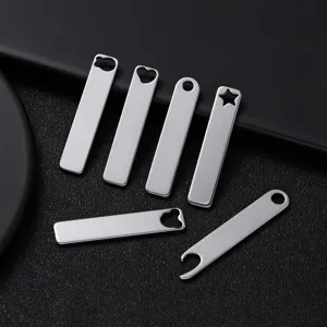 Edelstahl Rohlinge Anhänger mit süßen Ausschnitten für DIY Schmuck und Haustiere.