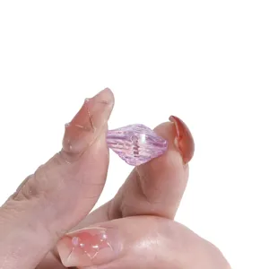 Nahaufnahme von violetten Glasperlen, facettierte Muschelform Perle für DIY Schmuckzubehör