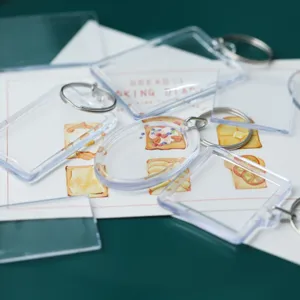 Clear acrylic photo frame keychain, blank DIY picture insert key ring for kids photography gifts.