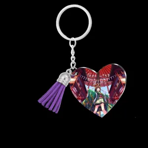 Acryl Herz Schlüsselanhänger mit lila Quaste und Anime Motiv für schöne Taschen.