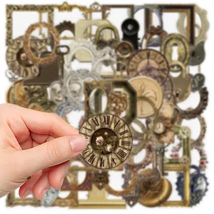 Gros plan d'autocollant déco PET vintage, cadre photo rétro et horloge pour journal DIY.