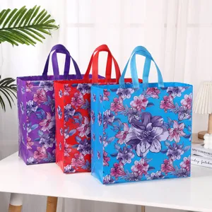 Non-woven laminated waterproof floral shopping tote bags, portable gift packaging set.