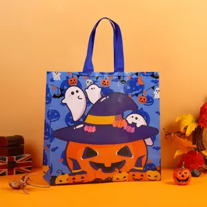 Halloween Vliesstoff Tragetasche mit Kürbis und Geist Motiv für Feiertagsgeschenke.