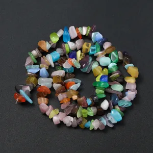Perles de copeaux de cristal irrégulières colorées pour bracelets faits à la main et bijoux.