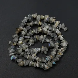 Perles de pierre précieuse irrégulières en labradorite naturelle gros plan accessoire DIY