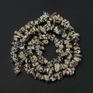Perles de pierres concassées jaspe dalmatien naturel 5-12mm irrégulières pour fabrication de bijoux.