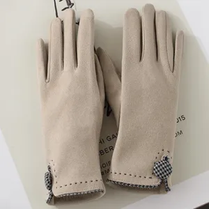 Guanti invernali caldi da donna touchscreen con decorazione di bottoni pied-de-poule.