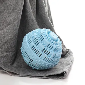 Blue TPR laundry ball for washing machine, anti-tangle reusable eco-friendly cleaning tool.