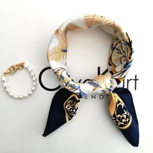 Damen Satin Schal Floral Gedruckt Quadratisch Halstuch Vielseitig Leicht Mode Kopfschal Für Frühling Und Sommer