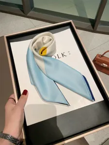 Μεταξωτό μαντήλι color-block για γυναίκες, κομψό φουλάρι για την άνοιξη και το καλοκαίρι.