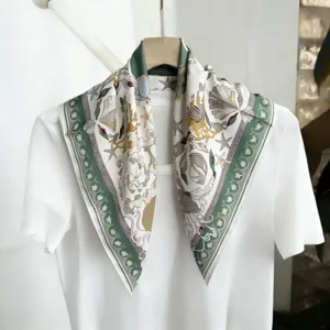 Elegante Pañuelo Cuadrado de Seda Sintética Estampada Primavera Verano Ligero Fular Mujer