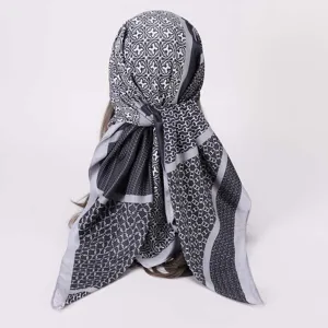 Damen Quadratischer Schal Satin Geometrischer Kette Druck Hijab Hals Tuch Mode Kopf Wickel Damen Tägliche Accessoires