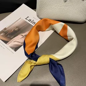 Μεταξωτό μαντήλι τρίγωνο color-block γυναίκα άνοιξη καλοκαίρι κομψό μικρό μαντήλι λαιμού
