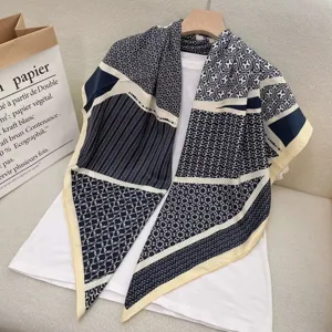 Damen 110x110cm Kunstseide quadratisches Tuch elegante geometrische Kettenmuster schwarz weiss