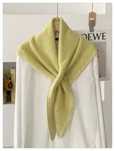 Bufanda de punto verde mujer invierno cálido chal triangular elegante suave moda casual accesorio