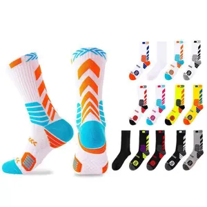 Professionelle Sport-Basketballsocken mit atmungsaktivem Mesh und stilvollem Farbblock-Design.