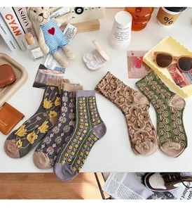 Vintage Damen Socken Blumen Stickerei Retro Stil Knöchel Strick Winter Strumpfwaren