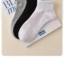 Mens breathable short athletic socks cotton solid color casual comfort sports ankle socks