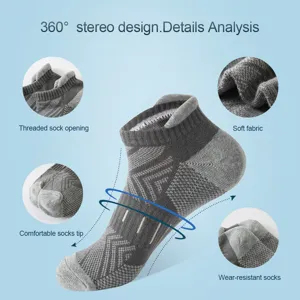 Men's athletic running socks with pull tab, breathable mesh sports ankle socks for marathon.