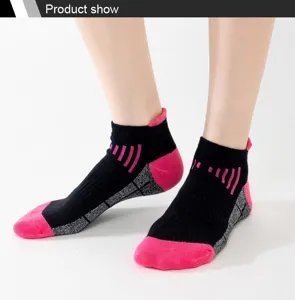 Men breathable athletic sports ankle socks with moisture-wicking and comfortable fit for running