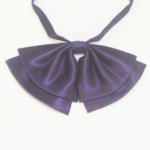 Cravattino farfallino in raso viola scuro per uniforme JK, stile scolaretta giapponese.