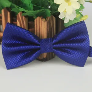 Dark blue textured polyester bow tie for men, classic business leisure bowknot accessory.