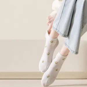 Sweet Lolita white short socks with tulip embroidery, cute spring summer cotton socks for girls.