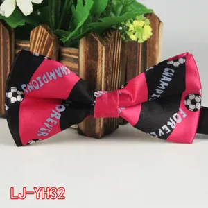 Pajarita estampada de poliéster para hombre con patrón de fútbol y diseño champions forever boda.