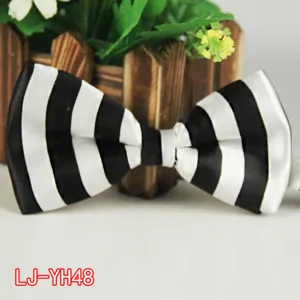 Clásico pajarita de rayas blancas y negras para hombres, elegante tela de poliéster formal.