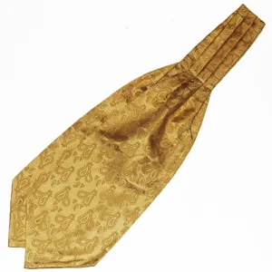 Detail van de gouden paisley stof en geplooide structuur van de formele herendas.
