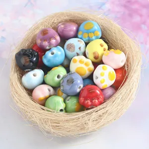 Cute hand-painted ceramic cat paw loose beads for DIY handmade bracelets jewelry making.