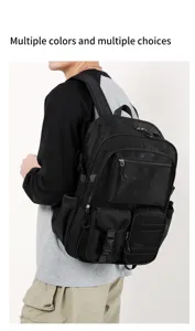Zaino in rete nera con tasche multiple e grande capacita per viaggi, scuola e tempo libero.