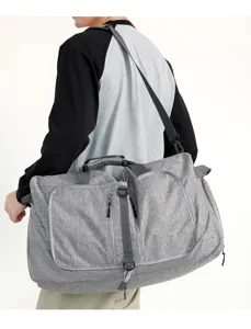 Gran bolsa de viaje gris y bolsa deportiva con gran capacidad para fitness y deportes.