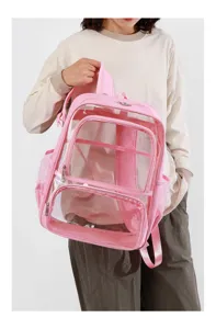 Transparenter rosafarbener Rucksack mit mehreren Fächern, strapazierfähiges PVC-Material.